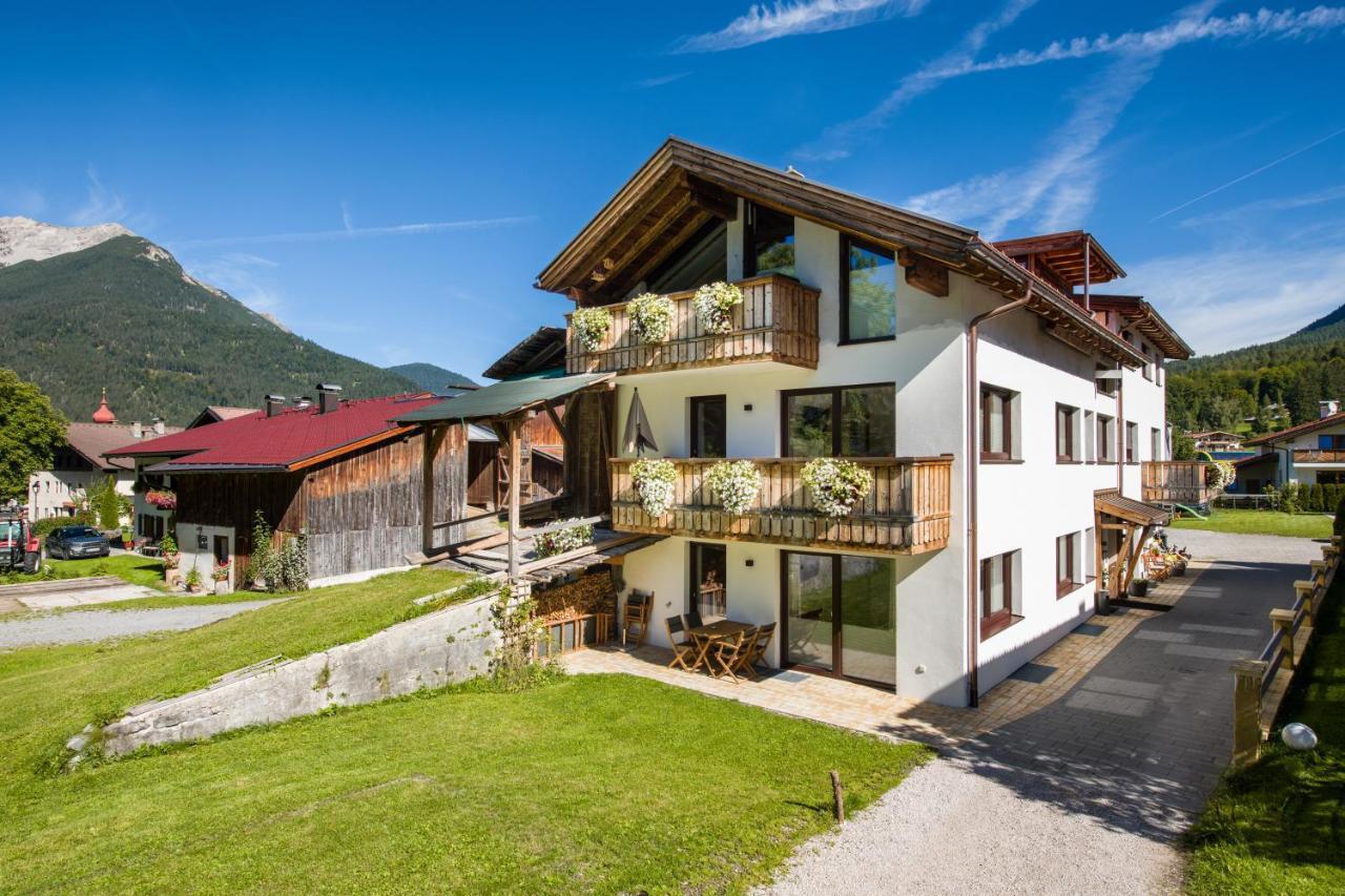 Appartements Simone Ehrwald Exterior photo