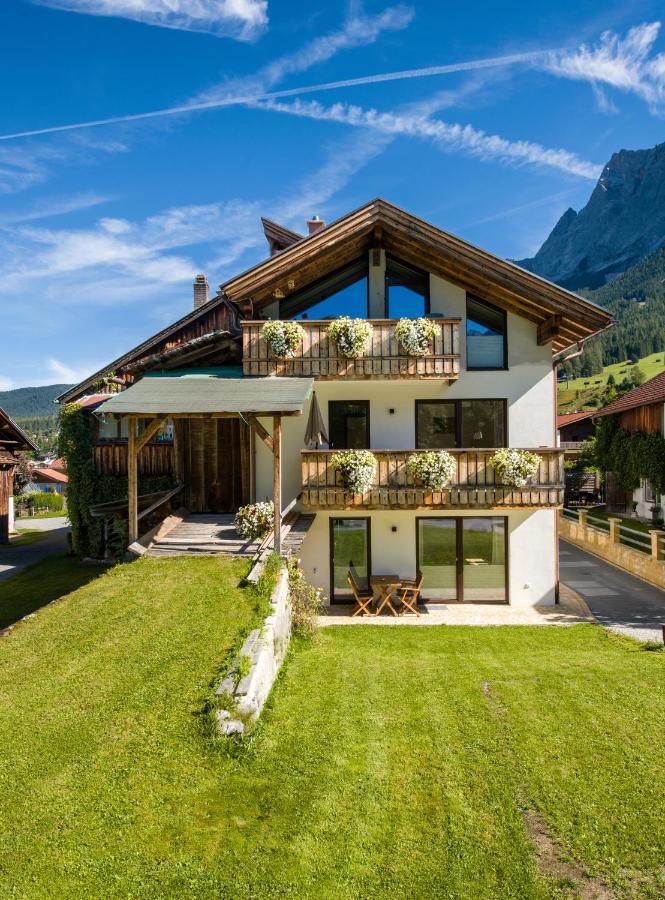 Appartements Simone Ehrwald Exterior photo