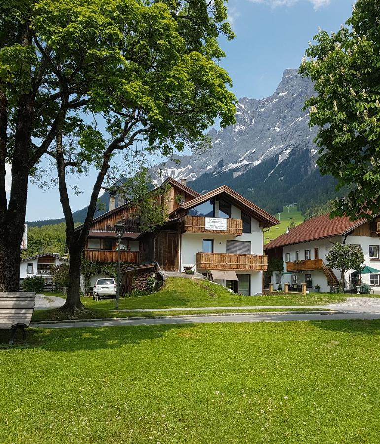 Appartements Simone Ehrwald Exterior photo